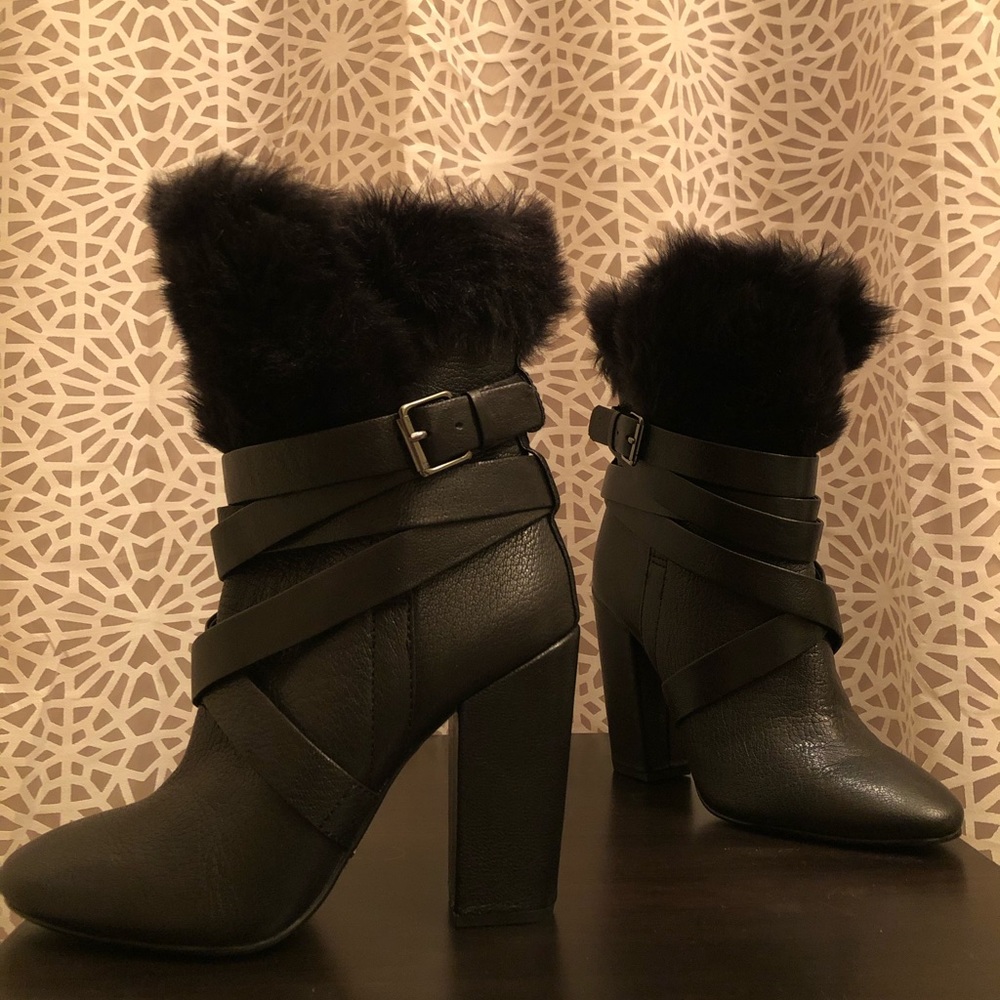 Pour La Victoire Chic Black Leather Fur Trim Boots - Picture 6 of 14